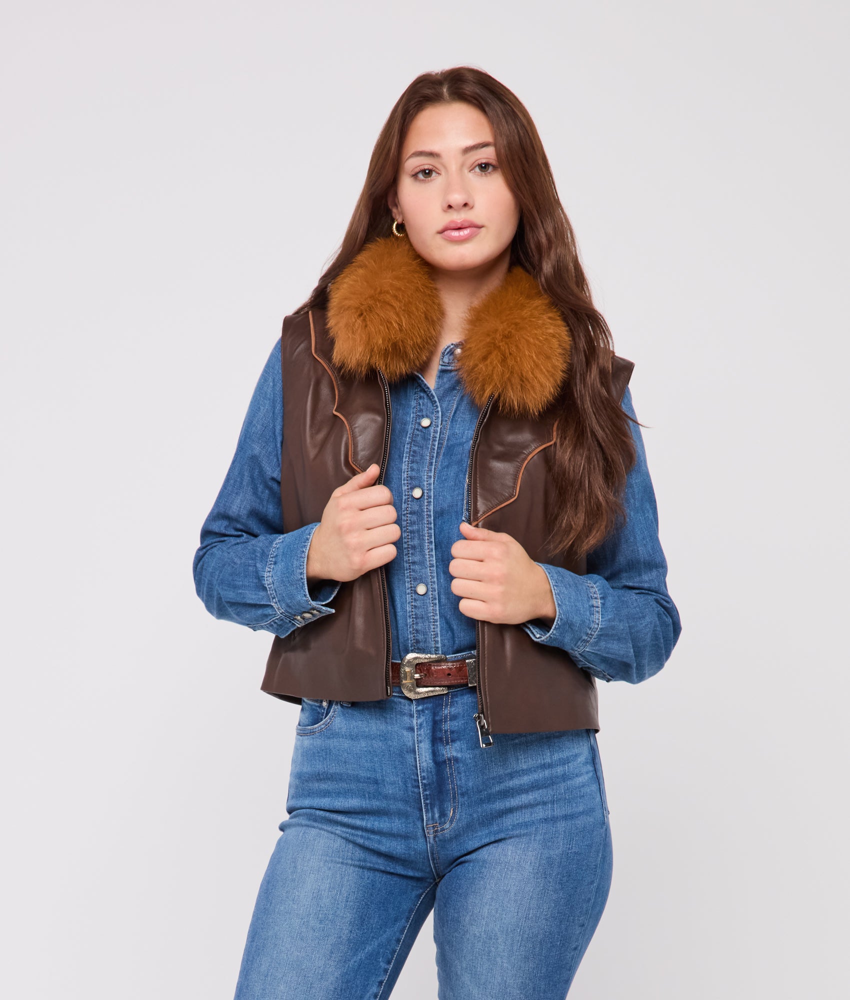Duchess Of The Range Fur Vest :: Brown - Image 2