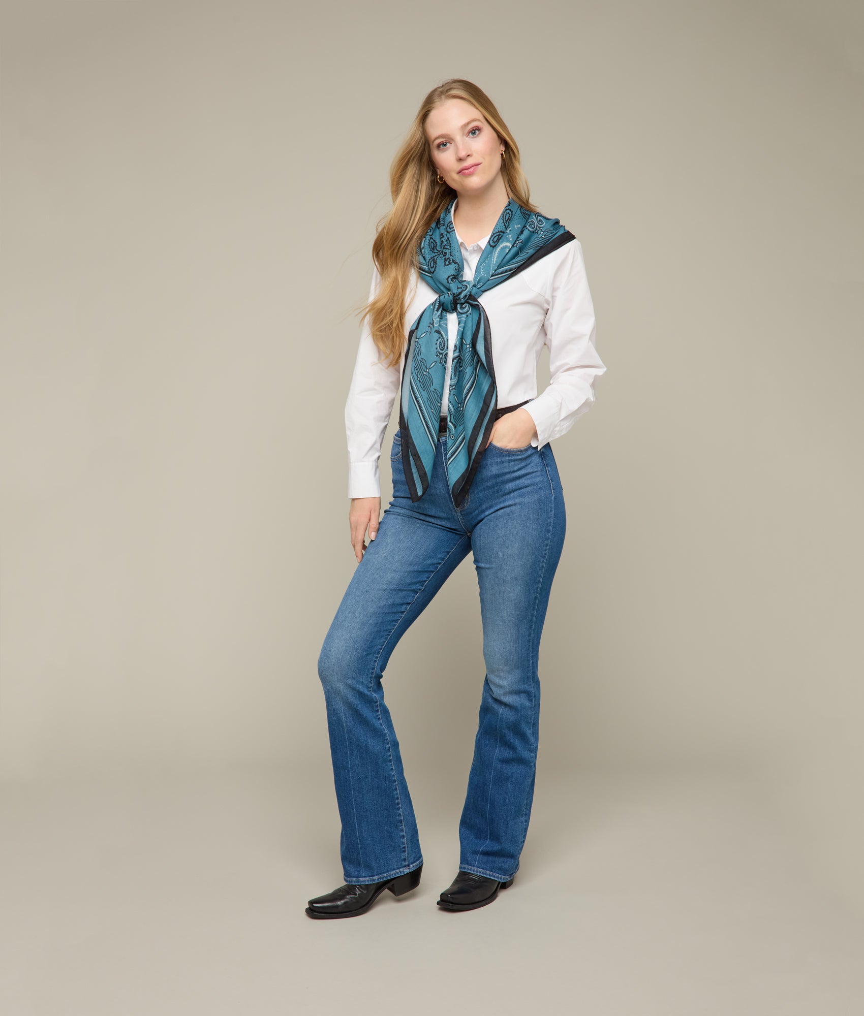 Mirrored L Silk Wool Scarf :: Blue - Image 3