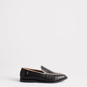 Karmen :: Black