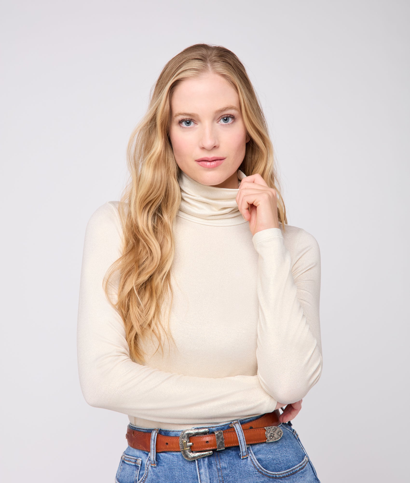 Aria Turtleneck :: Ivory - Image 5