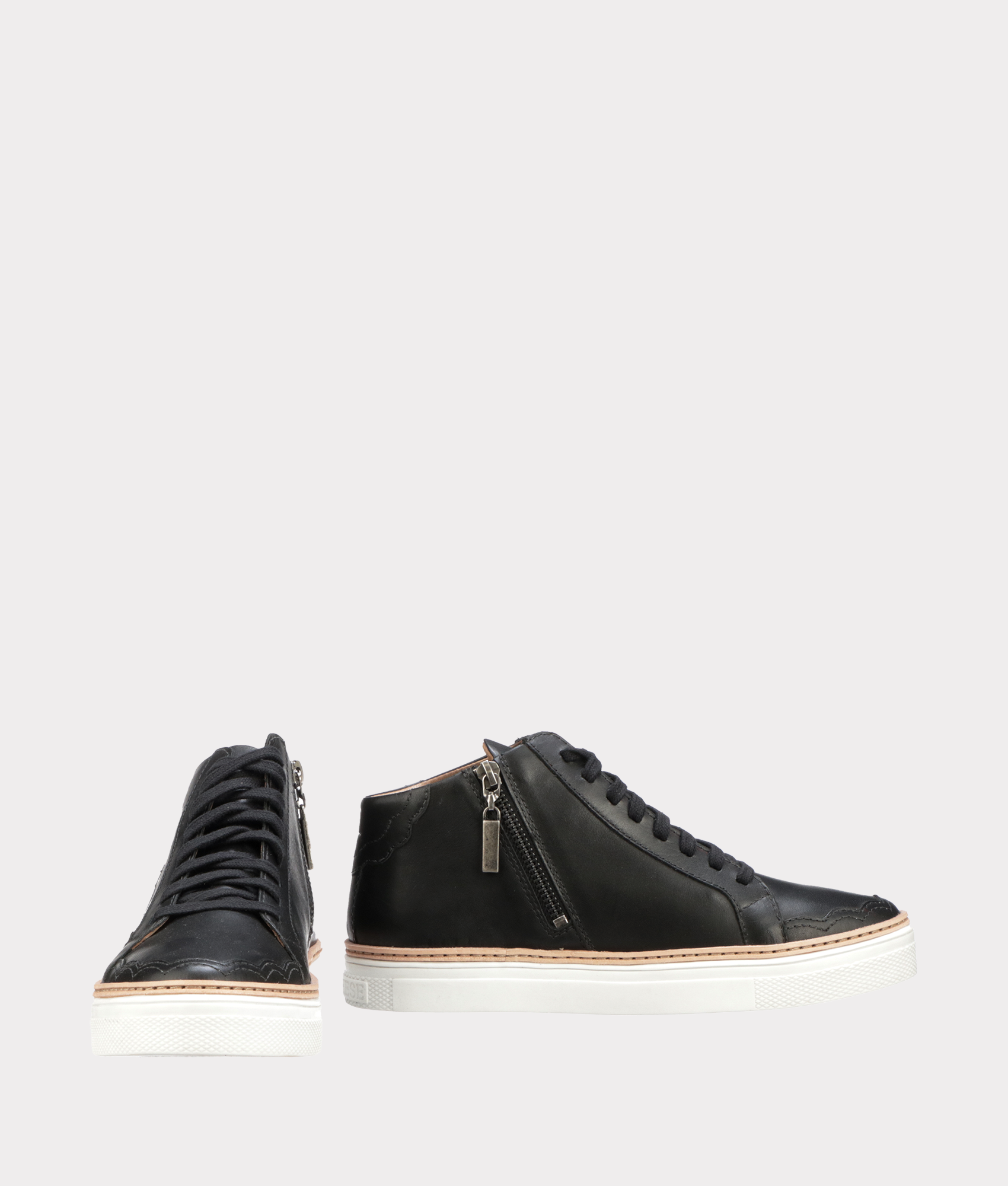 After Ride Low Top Sneaker :: Black - Image 2