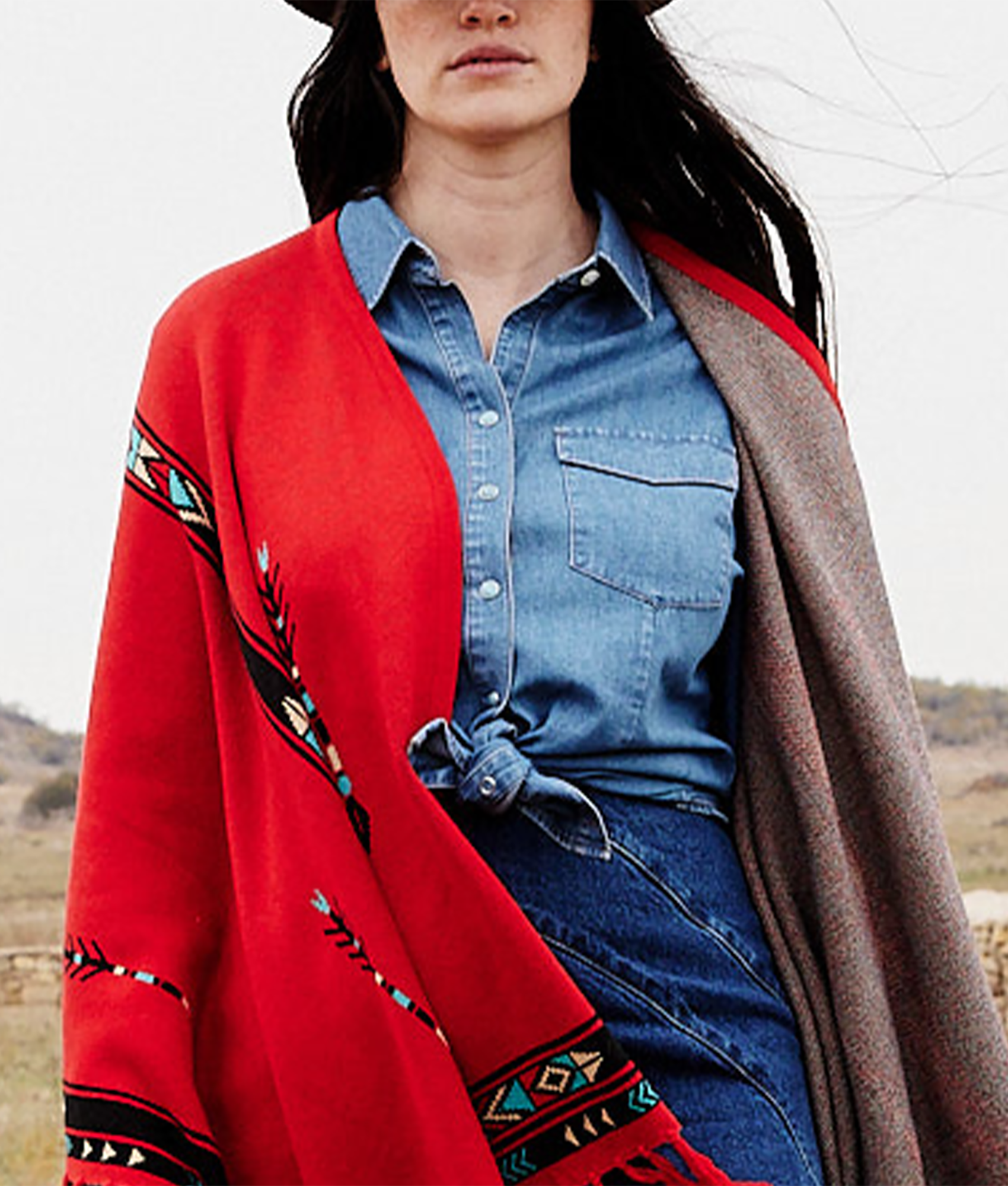Alpaca Fleece Cape :: Red/Turquoise - Image 6